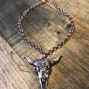 Beautiful Rose Gold/Copper Cow Skull Necklace ❤️